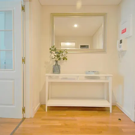 Down Town - Expo23 Apartment Lisbon